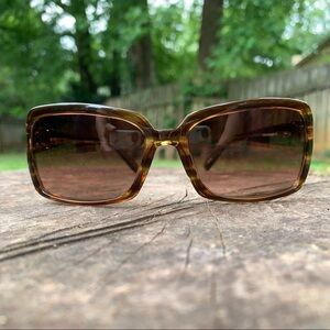 Vera Wang Luxe sunglasses handmade in Italy